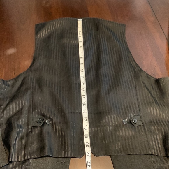 Mens vest - Picture 9 of 10